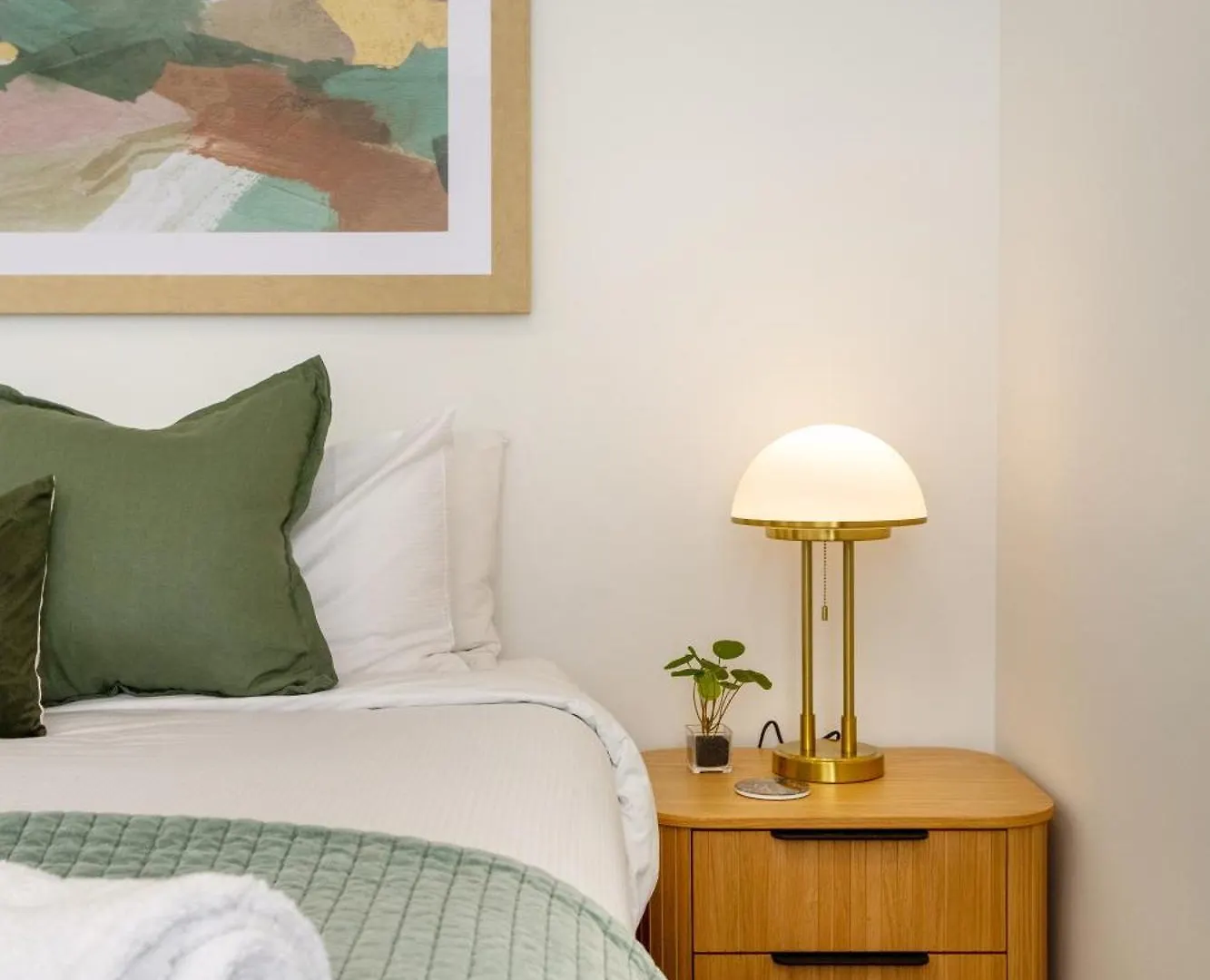 Warm Central City Apartment With 2 Free Carparks Christchurch
